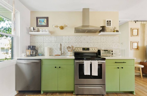 Folly Beach Apartment | Beach Bungalow | Vibrant Oasis Home