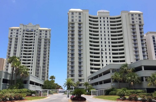 Navarre Beach Condo | Beach Colony 8B- 2BD/2BA Navarre Beach Gulf Front Condo!