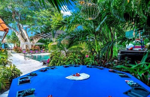 Harbor Beach House | Beach Estate Las Olas Beach Best Location