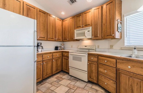 Beachwalk House | Beach Front Harbor Island - Panoramic Views!