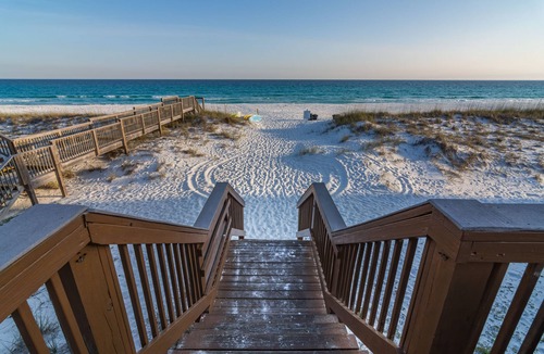 Fort Walton Beach - Destin Condo | Beach Getaway! Pet-friendly! Chateau La Mer 15E!