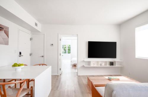 Buena Vista Apartment | Beach Haus Design District