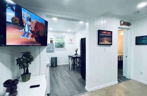Jacksonville Beach Apartment | Beach Home step out 1 min to beach/pets friendlyA