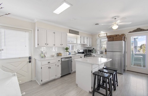 Holden Beach House | Beach House - Private Dock + Walk to the Beach