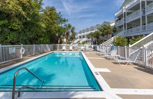 Santa Rosa Beach Condo | "Beach Therapy" Townhome on 30a! 6-Seat GOLF CART, Near Beach, Pool, Hot Tub.