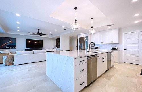 Treasure Island House | Beach Two: Style Meets the Shore w/Pool and Spa