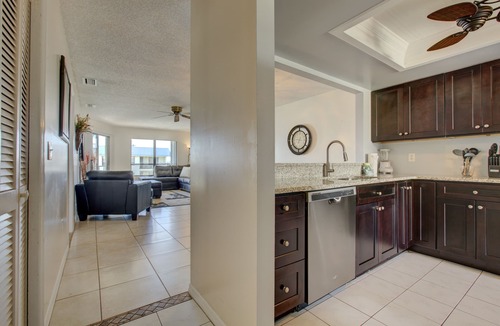 Bradenton Beach Condo | Beach View 207-Private Beach Access-Free Wi-Fi-Heated Pool-2 Balconies