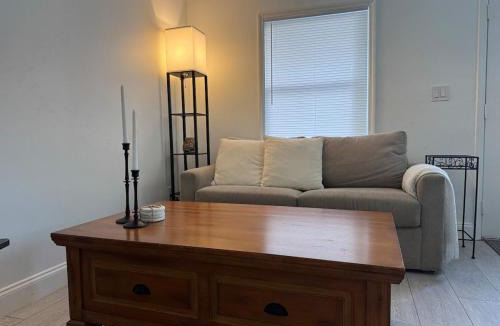 Bayou Oaks Apartment | Beach, Work & Relax I Sarasota Cassia I Month Disc I Fire Pit