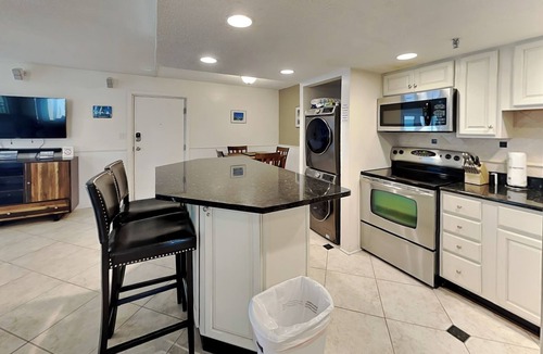 Jacksonville Beach Apartment | Beachcomber