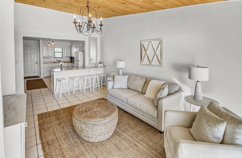 Seagrove Beach Condo | Beachfront 30A Condo! Stunning Views, Pool, 5min to Seaside, Sleeps 6, WiFi, La Dolce Vita Credit!