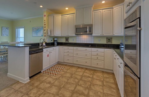 Treasure Beach Village House | Beachfront - Community Pool/Pickleball Access!