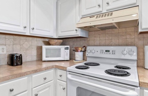 St. Augustine Beach Condo | Beachfront Community Condo – Dune View, Easy Beach Access, Resort Amenities