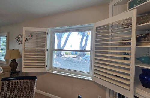 Independence Square House | Beachfront Cottages (Gulf) at Beautiful Sandy Shores on Gulf of Mexico