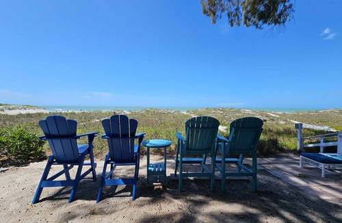 Independence Square House | Beachfront Cottages (Gulf) at Beautiful Sandy Shores on Gulf of Mexico