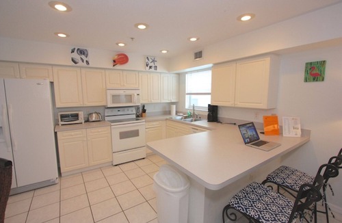 Indian Rocks Beach Condo | Beachfront, Private Elevator, Pool, Grill, Covered Parking, FREE Activities! ~ Sea Isles #M