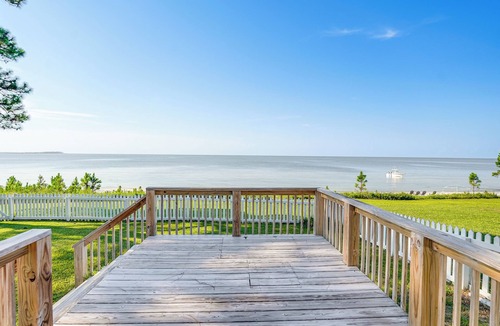 Panacea House | Beachfront St Teresa Home w/Gulf Coast Views!