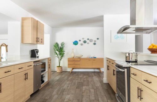 Islamorada Villa | Beachside Bliss in Islamorada! Swimming Pool, Full Kitchen, Pets Allowed!