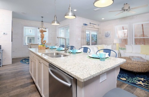 Orange Beach House | Beachside Cottage 2BR-3BA. Now booking for Summer!