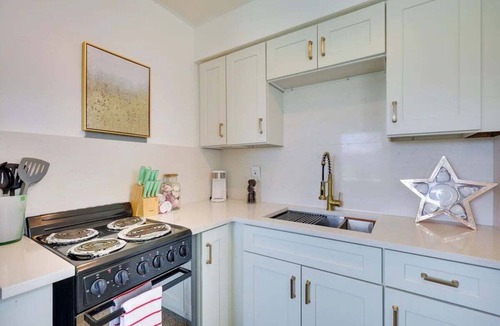 Little Ranches House | Beachside Cozy Home w/Patio in Hollywood