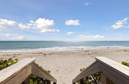 Melbourne Beach House | Beachside Deluxe