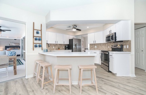 Englewood East House | Beachside Getaway Minutes from the Gulf - Heated Pool - Sleeps 8