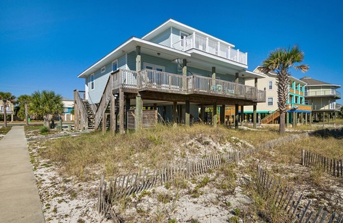 Villa Primera House | Beachside Haven: Spacious 6-Bedroom Retreat Just Steps from the Sand