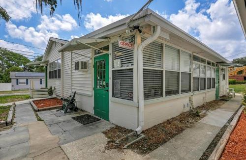 Safety Harbor House | Beachy Bungalow 111