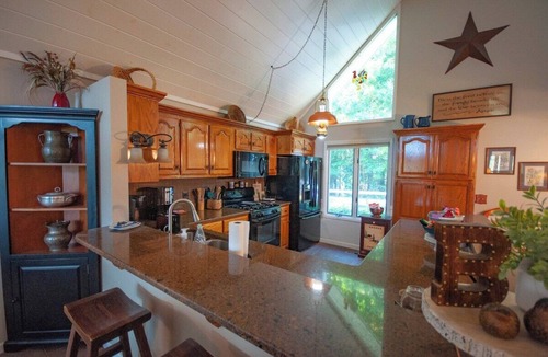 Blairsville House | Bearadise Ridge-Hot tub-Firepit