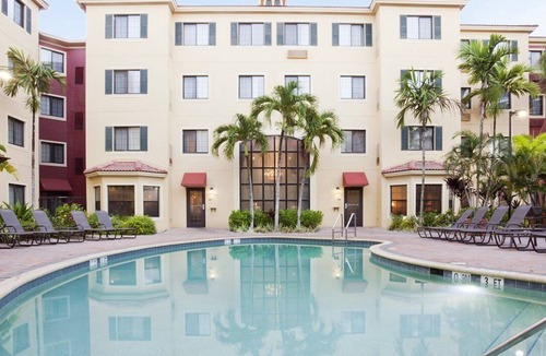 Park Shore Apartment | Beautiful 1 bedroom unit at resort, sleeps 4