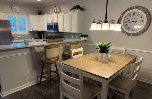North Myrtle Beach Apartment | Beautiful 1st Floor, Pet Friendly Condo in Barefoot Landing