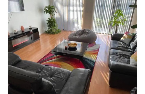 The Meadows House | Beautiful 3 bedroom townhouse