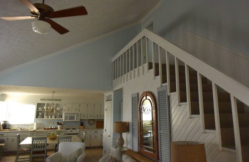 Sunset Beach House | Beautiful Beach House on 40th Street with Views of Ocean