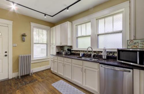 Cooper-Young Historic District House | Beautiful Bungalow Stones throw from Cooper Young