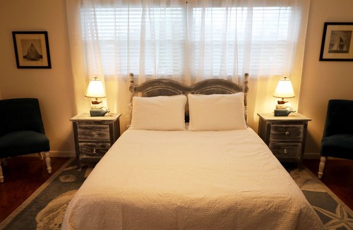 Valencia Villa | Beautiful Captains villa at historic Rockledge neighborhood