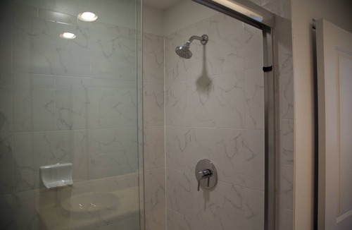 Miami Lakes Apartment | beautiful comfortable townhouse apartment, located in the must peaceful area.