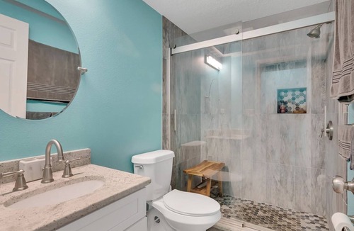 St. Pete Beach Condo | Beautiful Condo - 2 Minutes to the beach!