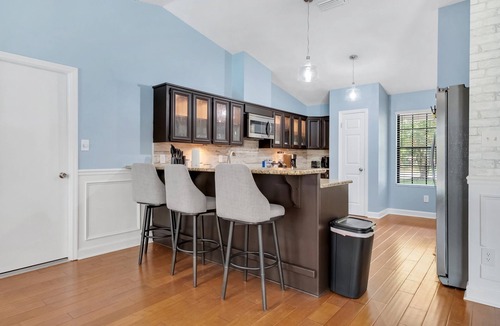 Tallahassee House | Beautiful Cozy Pool Oasis, 3/2 Heated Pool Home, Fenced, Pet Friendly, King Bed