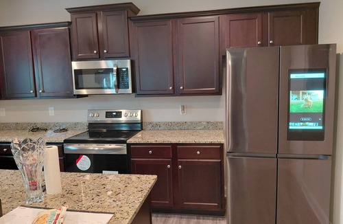 Dallas House | Beautiful Family-Friendly Home with scenic view