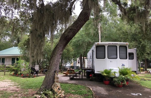 Salt Springs House | Beautiful Get-away - Ocala National Forest @ Salt Springs Resort- Loaner kayaks!