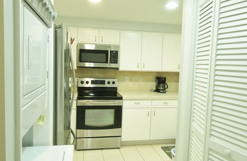 Crystal Beach Condo | BEAUTIFUL GULF FRONT w Huge Balcony & Amazing View 6th Floor Unit 605 at The Inn