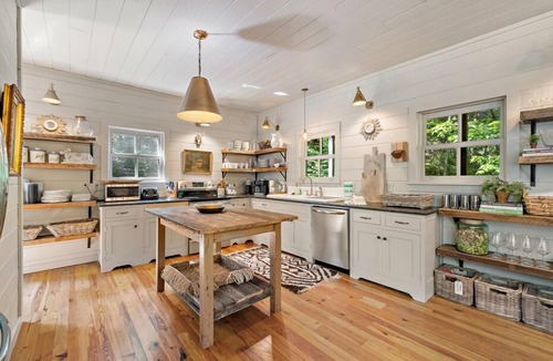 Frank Cabin | Beautiful Home for Large Group Vacations