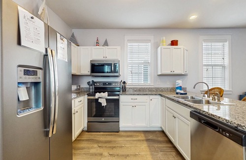 Port St. Joe House | Beautiful home in a gated community w/porches & shared pool/hot tub