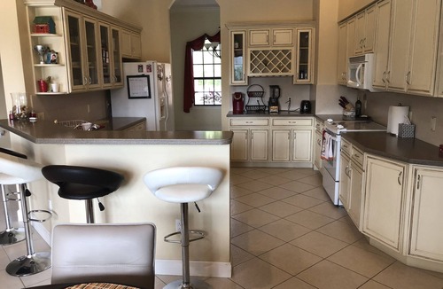 Naples House | Beautiful house in Sunny Naples. your seasonal home in Florida