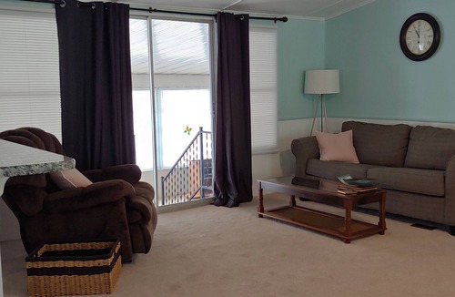 Glenwood House | Beautiful Large Home on Cul-de-sac 65 miles from Disney!