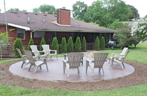 Murfreesboro House | Beautiful Rustic Murfreesboro Home just minutes from I24, MTSU and more