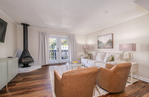 Vestavia Hills Apartment | Beautiful Two Bedroom Home in Homewood, Minutes from Samford, Brookwood Hospital