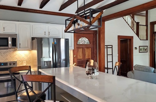 Southeast Pensacola House | Beautiful Victorian-style home - 15 min from beach