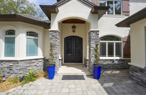 South Sarasota House | Beautiful West of The Trail Home