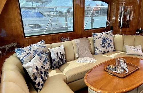 Marco Island Boat Rental | Beautiful yacht living on the water, close to beach and bars & restaurants !