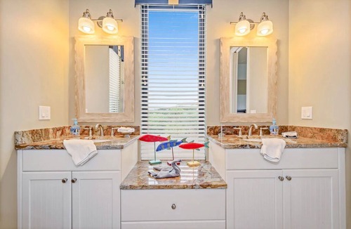 North Captiva House | BEAUTY AND THE BEACH- BEACHFRONT MANSION, HEATED POOL